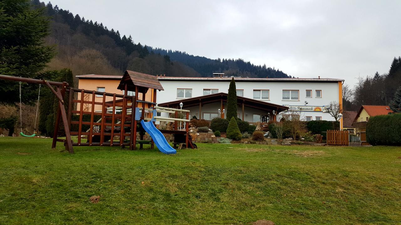 Schalkau Hotel Und Gasthof "Sonneneck" מראה חיצוני תמונה